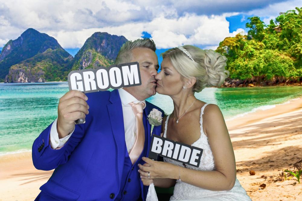 Natalie & Marc | View more photos from the event at gallery.myphotoboothexperience.co.uk/u/MyPhotoBoothExperienceLtd/Natalie-Marc